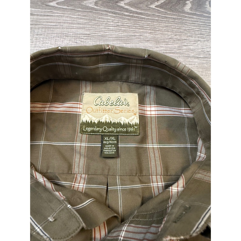 Cabelas Outfitter Series Mens XL Olive Green Plaid Cotton Button Down Shirt
